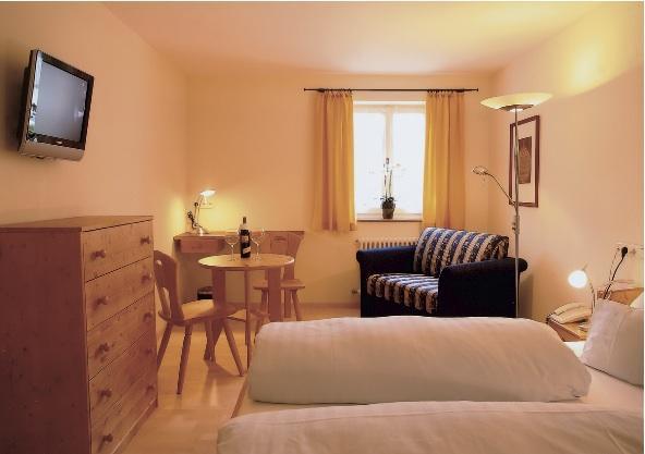 Gasthof Zum Stern Seehausen am Staffelsee Room photo